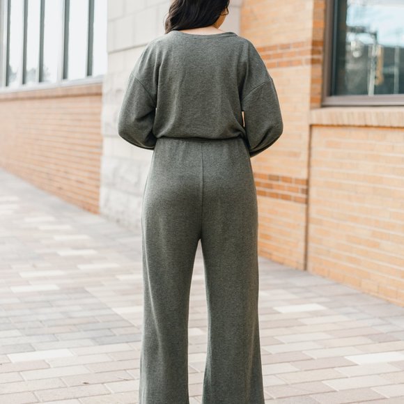 GiGio Jumpsuit in Olive - Picture 2 of 2